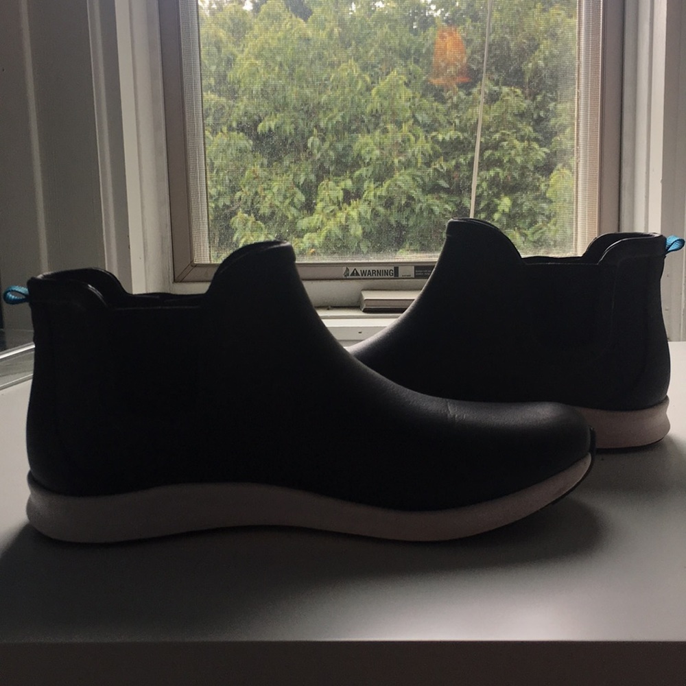 Native waterproof shoes